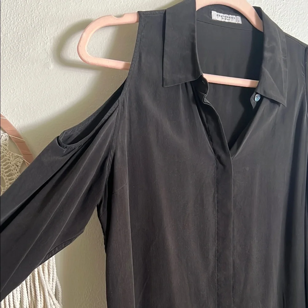 Equipment Black Sleeveless Notched Collar Tank Top - Picture 3 of 6